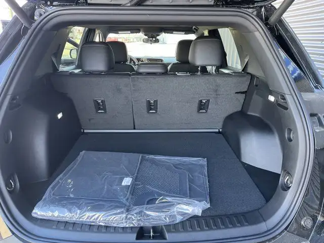 2025 Chevrolet Equinox LT Leather|Heated Seats|Heated Steering in Cars & Trucks in Red Deer - Image 15