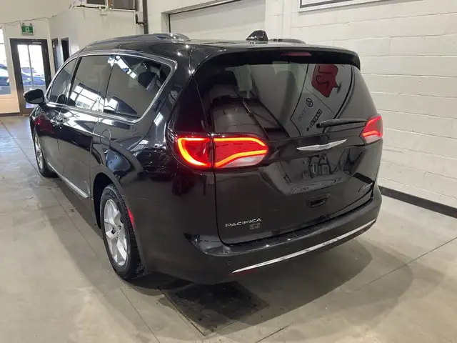 Chrysler Pacifica Hybrid 35th Anniversary Limited Edition AWD *D62932757471107121