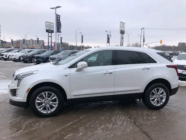 2020 Cadillac XT5 Luxury FWD in Cars & Trucks in London - Image 9