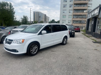 Gorgeous Dodge Grand Caravan 2015. SXT Premium plus . No accidents, One owner ,Leather seats, Backup... (image 2)