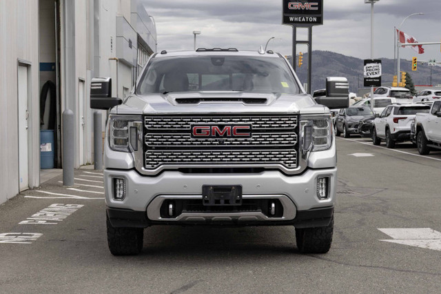 2020 GMC Sierra 3500 Denali 6.6L Duramax, Denali Ultimate Packag in Cars & Trucks in Kamloops - Image 2