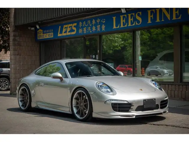 2013 Porsche 911 in Cars & Trucks in Markham / York Region - Image 2