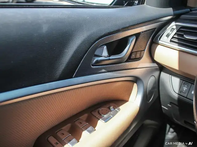 2023 Genesis G70 3.3T Advanced leather heated Seats | Sunroof... in Cars & Trucks in London - Image 18