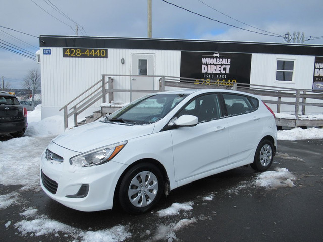 2017 Hyundai Accent LE CLEAN CARFAX!!! in Cars & Trucks in City of Halifax