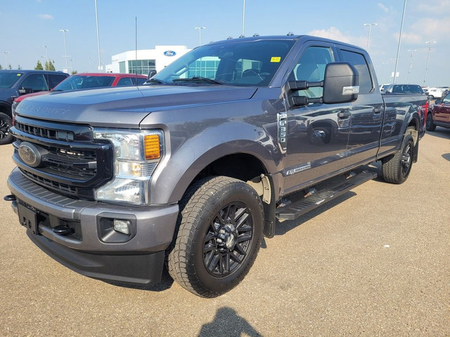 2022 Ford F-350 SUPER DUTY XLT | BLACK APPEARANCE PACKAGE | 8 FO in Cars & Trucks in Strathcona County