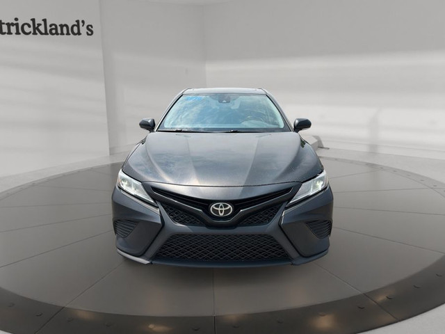 2020 TOYOTA CAMRY SE SEDAN in Cars & Trucks in Stratford - Image 3