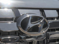 This Hyundai Palisade has a dependable Regular Unleaded V-6 3.8 L/231 engine powering this Automatic... (image 9)