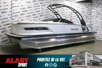 ce PONTON AVALON EXCALIBUR LTD 2585QLW 2025 est disponible DÈS MAINTENANT! Contactez-nous au 450-420...