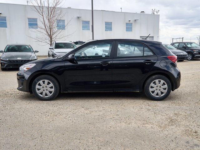 2022 Kia Rio 5-door LX+ | Heated Seats | Backup Cam | Cloth in Cars & Trucks in Edmonton - Image 2