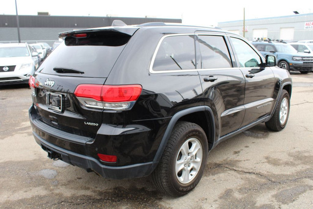 2017 Jeep Grand Cherokee 4WD LAREDO B.CAMERA/PARK ASSIST/AUTO ST in Cars & Trucks in Calgary - Image 4