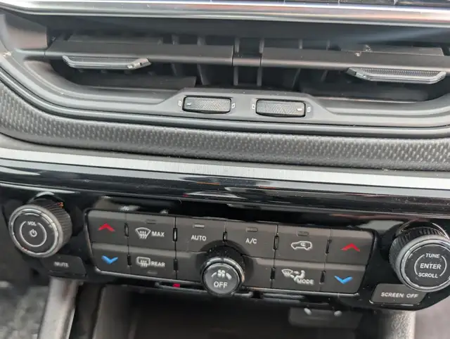 2025 Jeep Compass Trailhawk Elite 4x4 for sale in Cars & Trucks in Medicine Hat - Image 11
