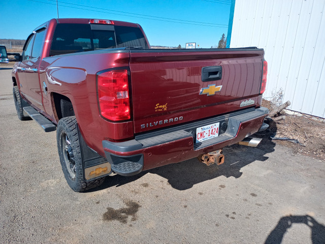 2015 Chevrolet Silverado 2500 High Country in Cars & Trucks in Edmonton - Image 4