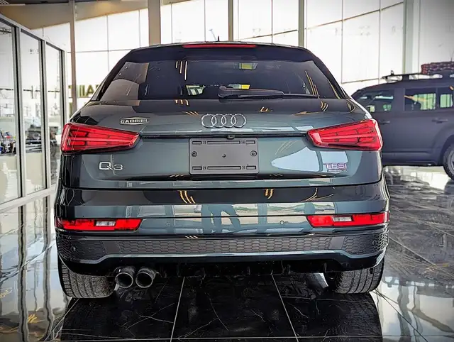 2018 Audi Q3 Progressiv in Cars & Trucks in City of Montréal - Image 9