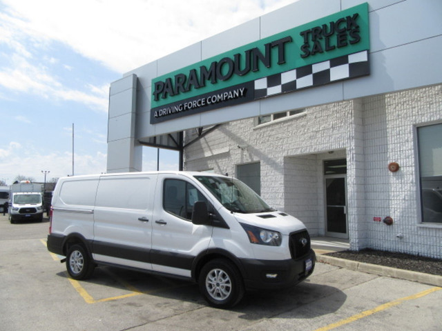 2023 Ford Transit Cargo Van T-150 LOWROOF 130in WB WB dans Autos et camions  à Région d’Oakville/Halton