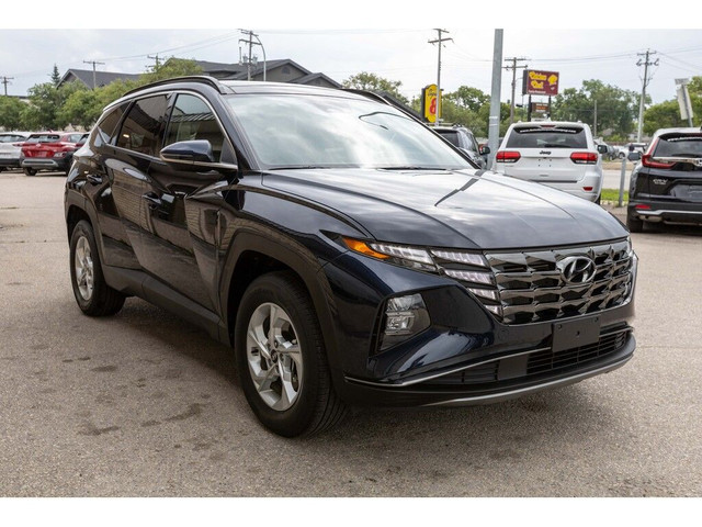 2022 Hyundai Tucson PREFERRED AWD | LEATHER | PANO SUNROOF | HTD in Cars & Trucks in Winnipeg - Image 2