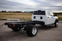 This Ram 5500 Chassis has a powerful Regular Unleaded V-8 6.4 L/392 engine powering this Automatic t... (image 3)
