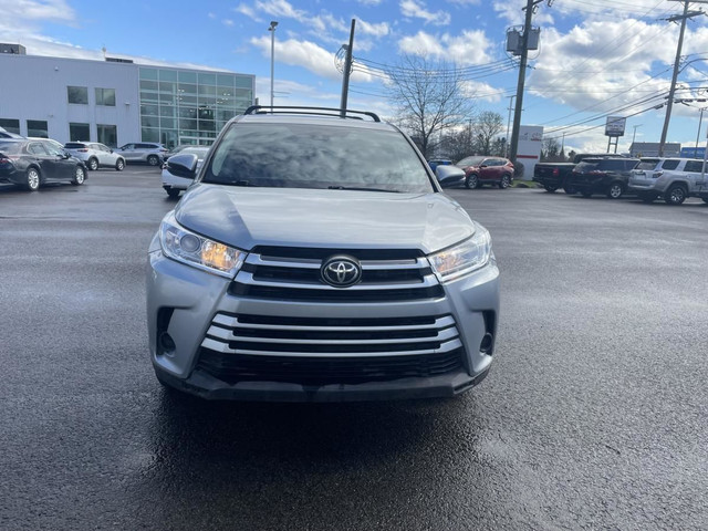 Toyota Highlander LE 2019 AWD - BAS MILLAGE - in Cars & Trucks in Québec City - Image 3