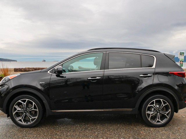 2022 Kia Sportage SX in Cars & Trucks in Downtown-West End - Image 3