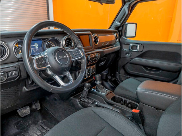  2021 Jeep Wrangler SAHARA 4X4 *AUTO* TOIT RIGIDE *GR. TECHNO* C in Cars & Trucks in Laurentides - Image 2