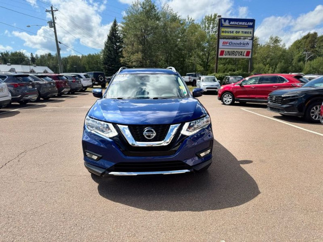 2019 Nissan Rogue FWD SV - Heated Seats - Apple CarPlay - $189 B in Cars & Trucks in Moncton - Image 2