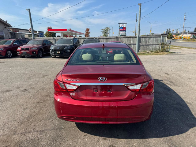 2011 Hyundai Sonata GL, AUTO, NEW ENGINE, 2 SETS OF WHEELS, CERT in Cars & Trucks in London - Image 4
