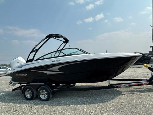 2024 Monterey Boats M225 Bowrider Mercury OB 250HP V8 in Powerboats & Motorboats in Val-d'Or - Image 2