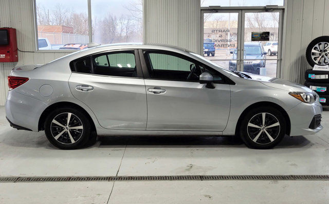 2020 Subaru Impreza Touring AWD | HEATED SEATS | STARLINK in Cars & Trucks in Regina - Image 3
