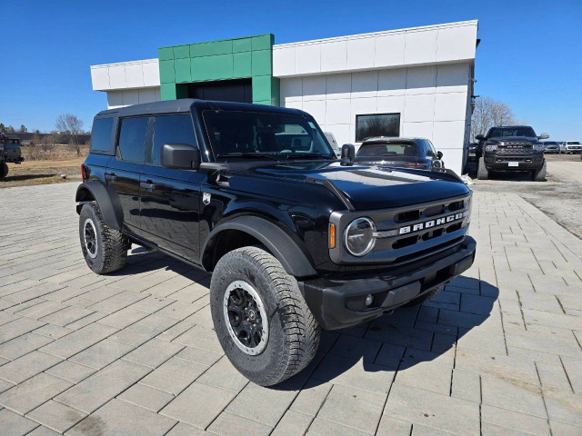 2022 Ford Bronco in Cars & Trucks in Ottawa - Image 3