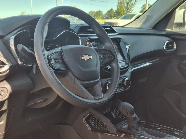 2023 Chevrolet Trailblazer LT AWD | Panoramic Sunroof in Cars & Trucks in Guelph - Image 2