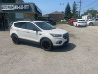 Ford Escape-2017 in perfect condition. No Accidents, Back up camera, navigation, panoramic roof, pow... (image 8)