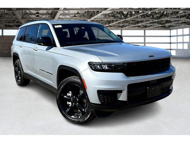 2025 Jeep Grand Cherokee L Altitude in Cars & Trucks in Mississauga / Peel Region - Image 2