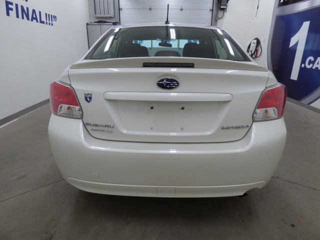 2012 SUBARU IMPREZA 2.0i TOURING, MANUEL, TOIT, JAMAIS ACCIDENTÉ dans Autos et camions  à Ville de Montréal - Image 4