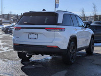 This Jeep Grand Cherokee has a durable Regular Unleaded V-6 3.6 L/220 engine powering this Automatic... (image 6)