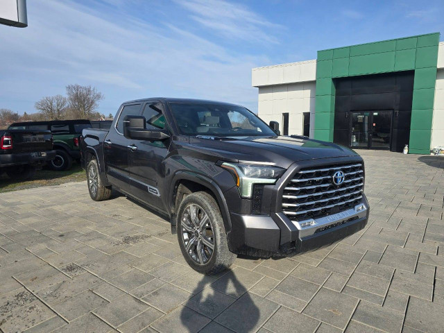 2022 Toyota Tundra in Cars & Trucks in Ottawa - Image 3