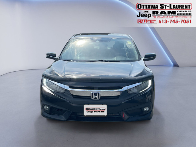 2017 Honda Civic Sedan Touring CVT in Cars & Trucks in Ottawa - Image 3