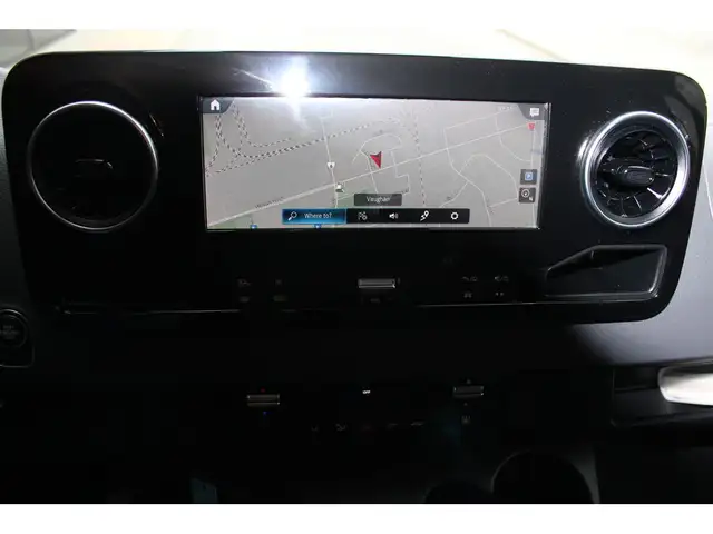 2021 Mercedes-Benz Sprinter Cargo Van \"4X4\" - \"3.0L DIESEL\"  in Cars & Trucks in City of Toronto - Image 5