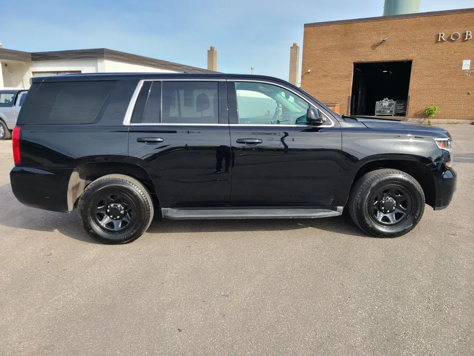 2017 Chevrolet Tahoe 4WD **BACK UP CAMERA-6 PASSENGER-NEW BRAKES