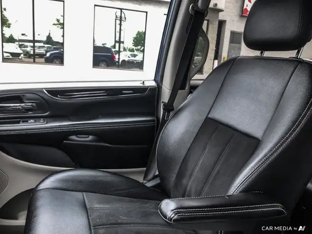 2019 Dodge Grand Caravan SXT Premium Plus | DVD Entertainment in Cars & Trucks in Calgary - Image 24