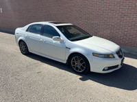 NO ACCIDENTS, NON SMOKER, VERY CLEAN. LEATHER, HEATED AND COOLING SEATS. SUNROOF, NAVIGATION, BACK U... (image 4)