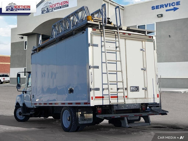 2012 International Terrastar CUBE VAN / BUCKET LIFT / SHELVIN... in Cars & Trucks in Edmonton - Image 4