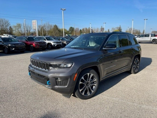 2023 Jeep Grand Cherokee 4xe Overland in Cars & Trucks in London - Image 2