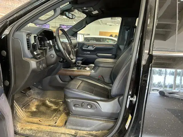 2023 Chevrolet Silverado 1500 High Country 5.3 *Tech Pkg* *Pwr dans Autos et camions dans Fort McMurray - Image 17