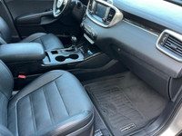 WE CAN GET YOU APPROVED ON THIS 2017 KIA SORENTO EX V6 AWD TODAY FEATURED OPTIONS -Rear park sense -... (image 8)