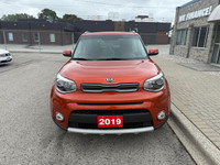 2019 Kia Soul Stand Out in Wild Orange -This Kia Soul blends eye-catching style with everyday practi... (image 8)