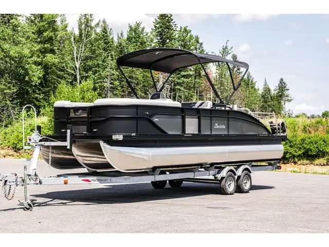 2025 Barletta Cabrio 24 UE in Powerboats & Motorboats in Québec City - Image 3