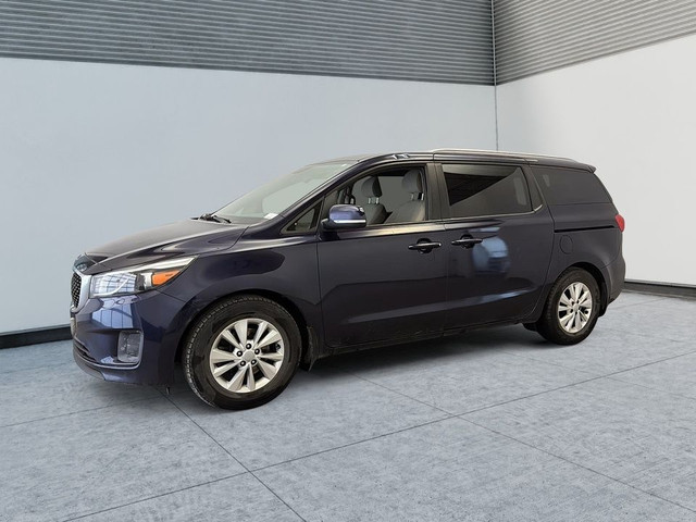 2018 Kia Sedona LX 8 Passagers Camera de recul Sieges chauffants in Cars & Trucks in Laval / North Shore - Image 2