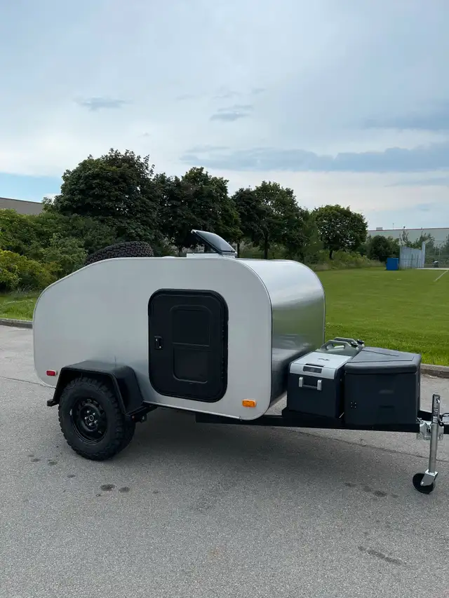 Nomad Teardrop Trailer in Cargo & Utility Trailers in Hamilton - Image 4