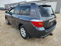 NEW ARRIVAL!!! 7 PASSENGER HIGHLANDER!!! CLEAN TITLE!!! AWD!!! 2010 Toyota Highlander AWD, Clean wit... (image 4)