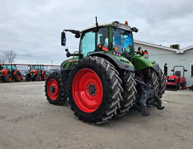 2021 Fendt 2021 Fendt 724 Gen6 - Tractor in Farming Equipment in Chatham-Kent - Image 4
