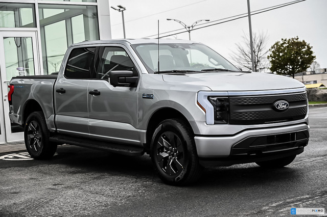 2024 Ford F-150 Lightning 4x4 SuperCrew XLT - 145 WB TAUX D'INTE in Cars & Trucks in Longueuil / South Shore - Image 3